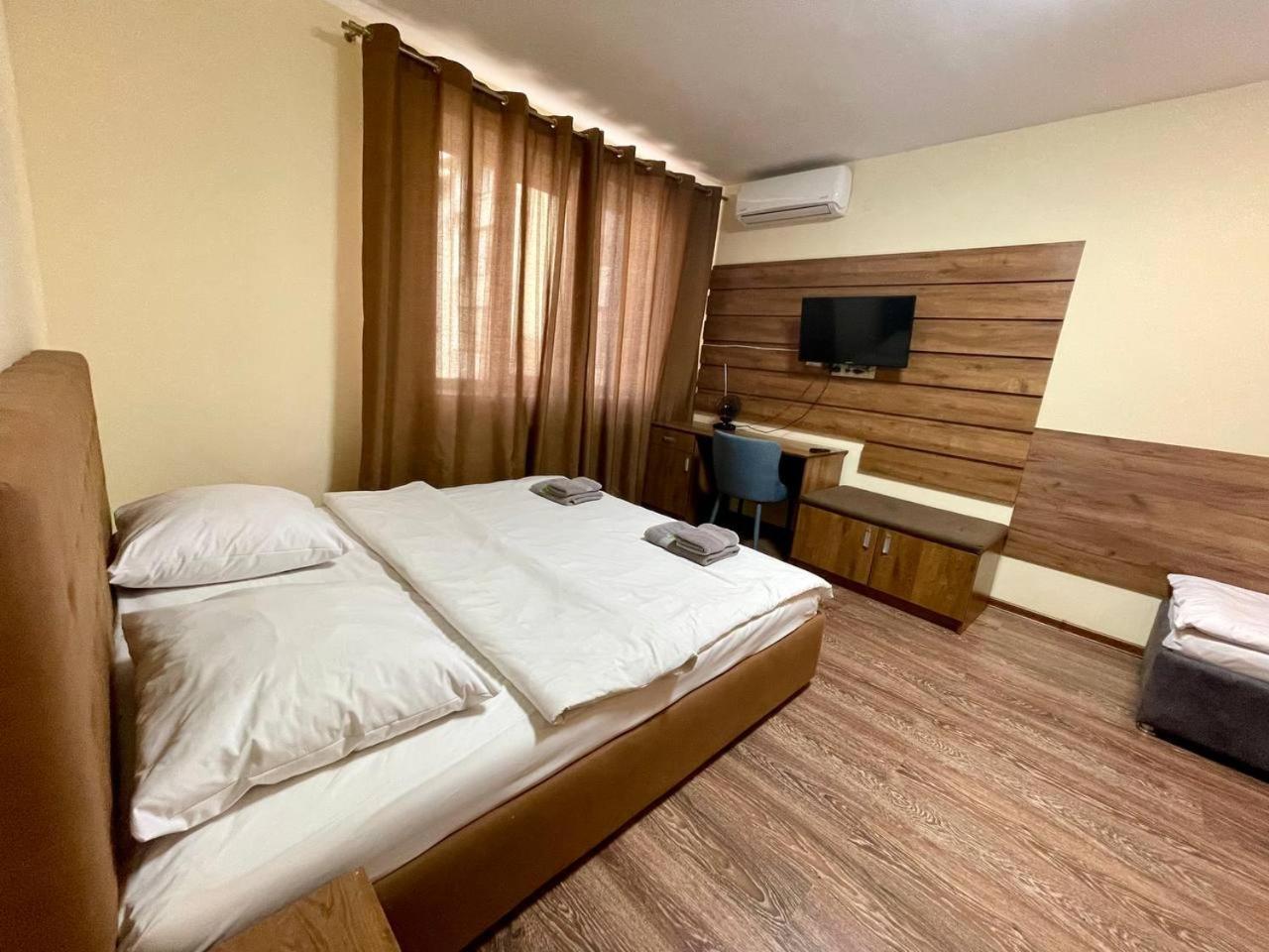 Apartments In Uzhgorod For You. Dış mekan fotoğraf